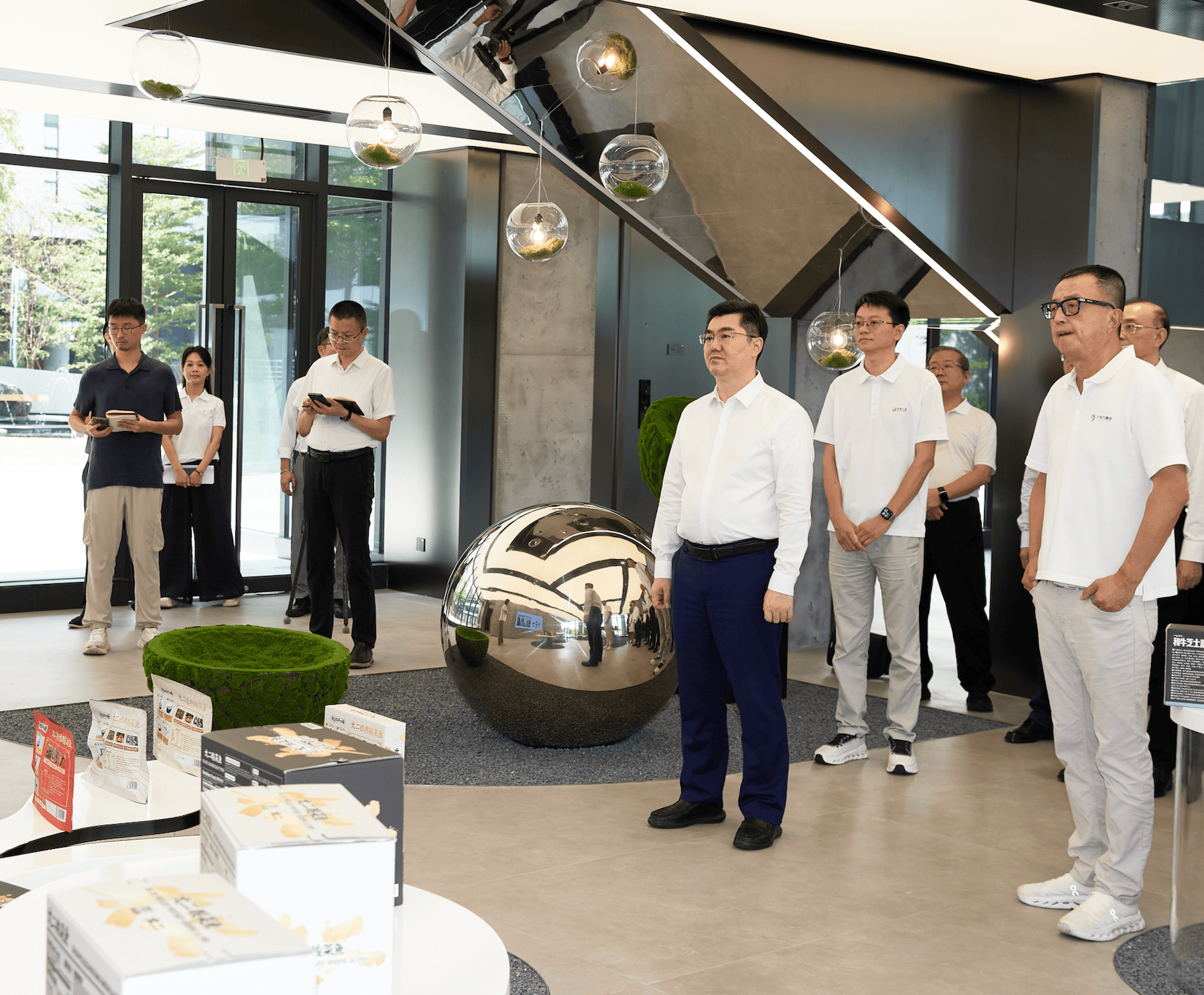 孙志洋市长调研明博官网-明博（中国）
集团全国供应链中心基地